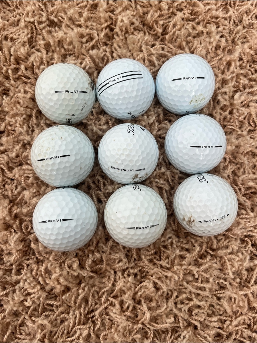 Titleist White Pro V1 Golf Balls - Set of 9